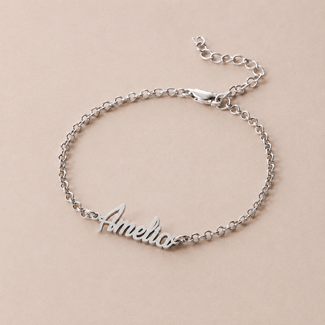 Bracciale Cavigliera con Nome Personalizzato: un dettaglio unico, tutto tuo