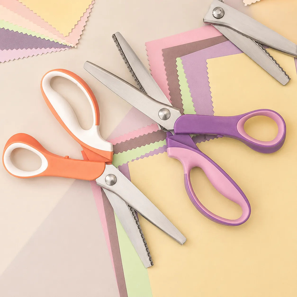 Forbici a Zigzag: bordi decorativi puliti, senza sfilacciature
