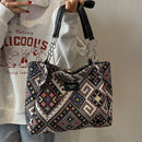 Borsa a Tracolla con Stampa Etnica: tutto quello che serve, con stile