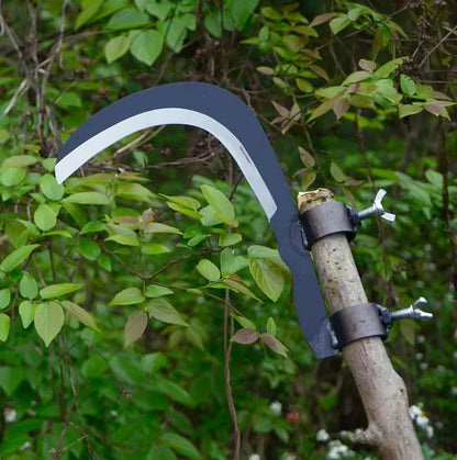 Roncola da Giardino Multiuso: un solo attrezzo per erba, rami e cespugli